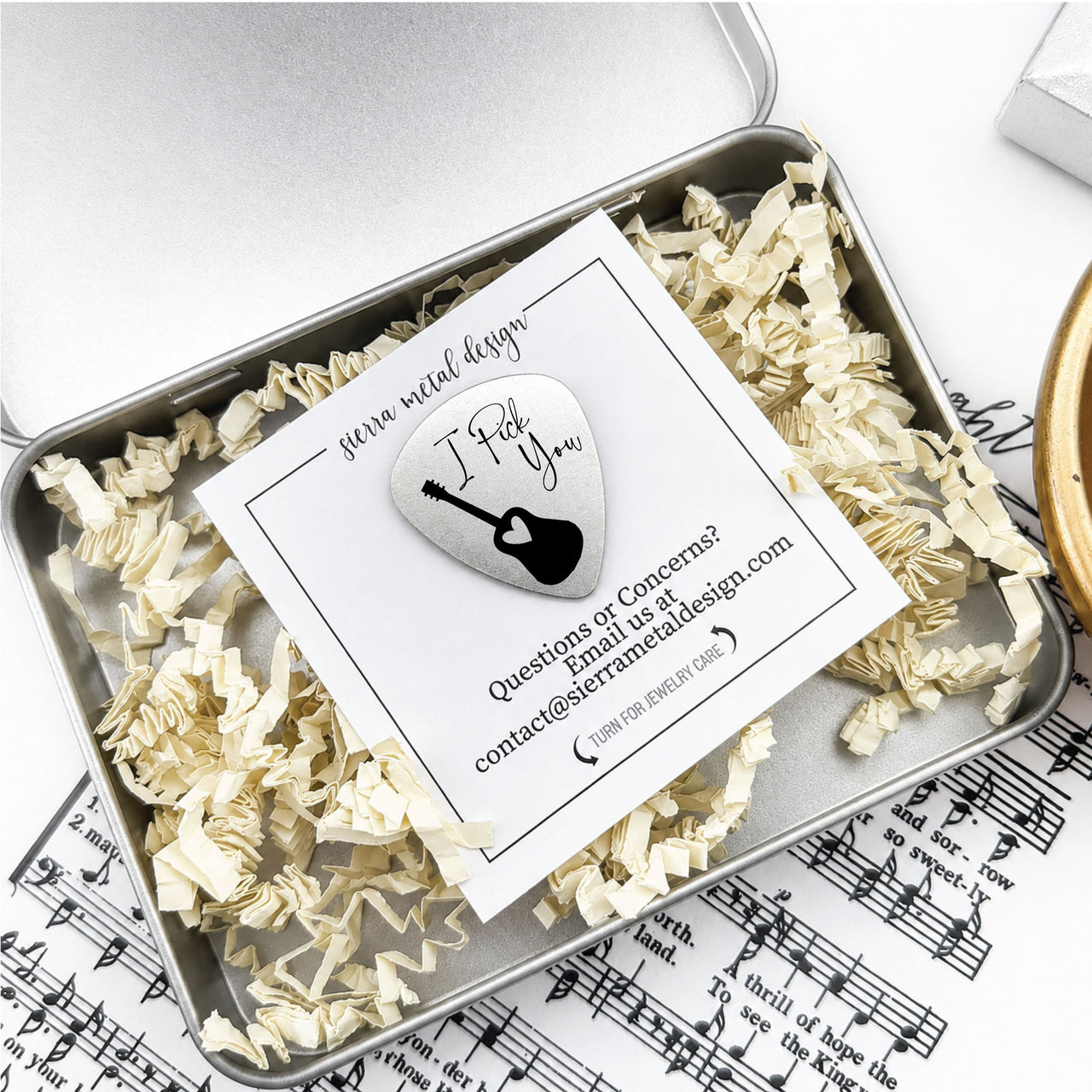 The Lenox Guitar Pick + Tin