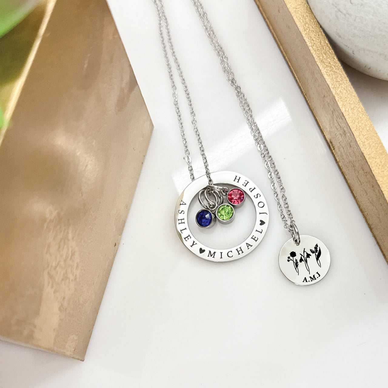 The Close to Heart Set